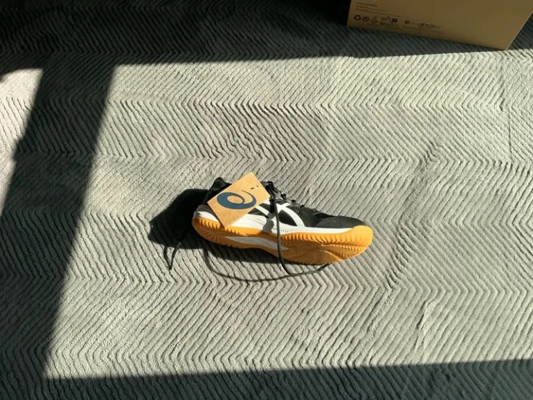 Used Asics Upcourt 6 bike — image 3 of 7