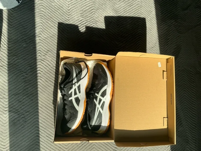 Used Asics Upcourt 6 bike — image 2 of 7