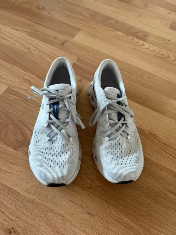 Used On Running Cloud X4 bike — image 2 of 5