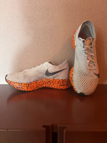 Used Asics Vaporfly 3 bike — image 2 of 10