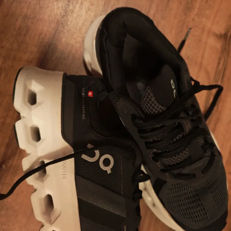 Used On Running Cloud bike — image 4 of 5