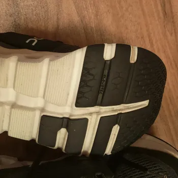 Used On Running Cloud bike — image 2 of 5