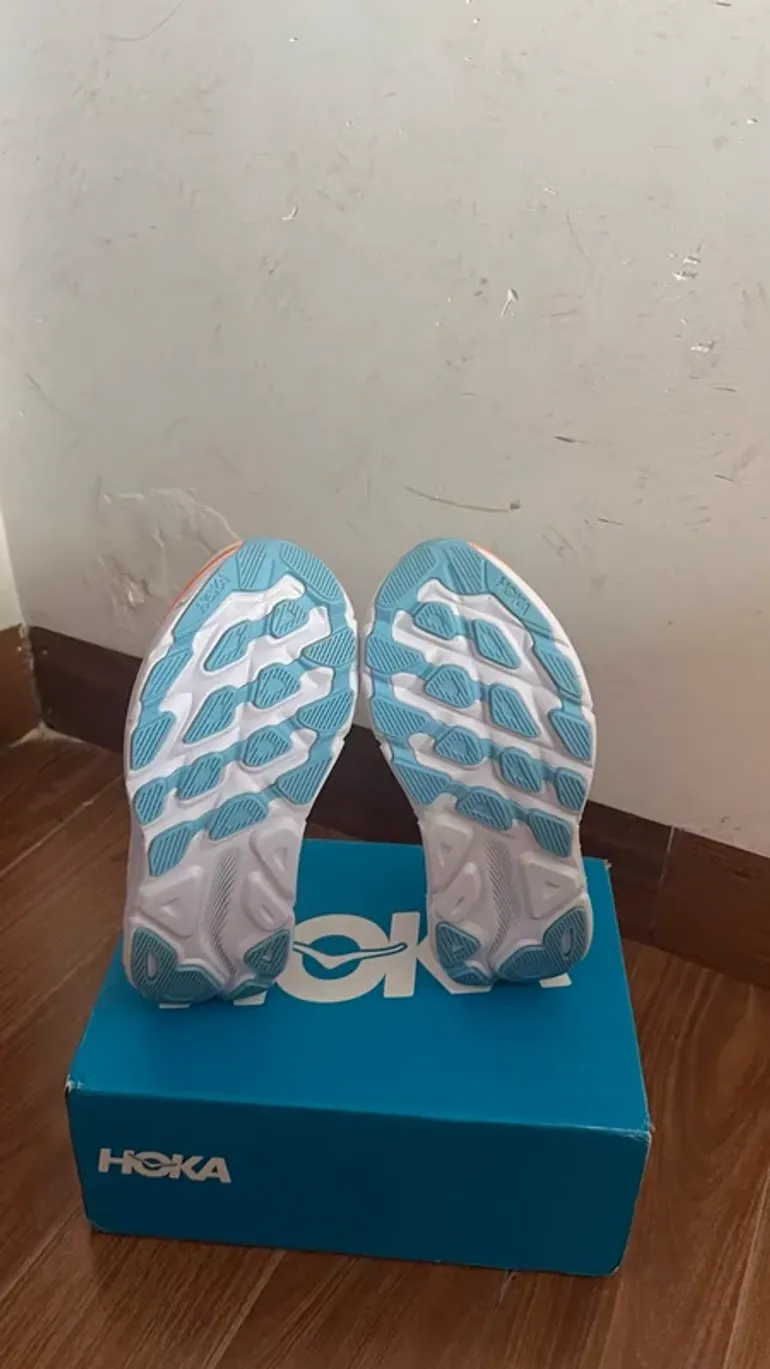 Used Hoka Clifton 9 bike — image 5 of 5