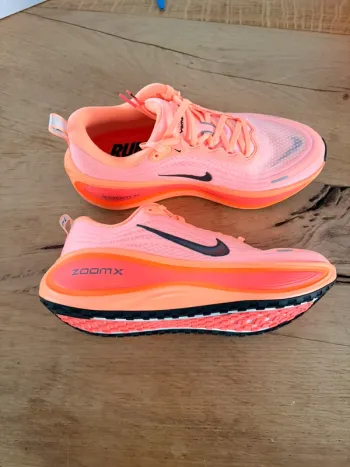 Used Orange Vomero Plus Running Shoes