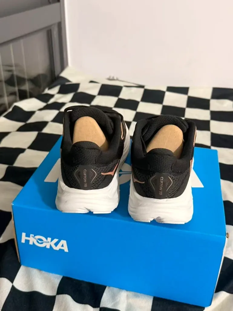 Used Hoka Shoes Size 39 bike — image 5 of 7