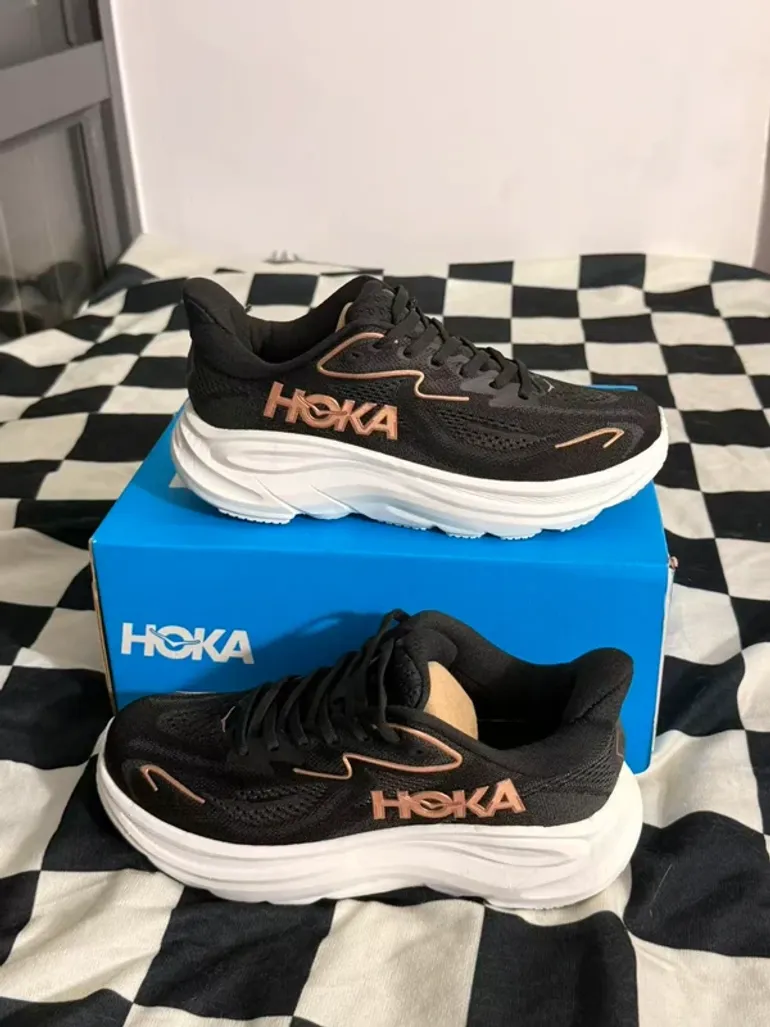 Used Hoka Shoes Size 39 bike — image 3 of 7