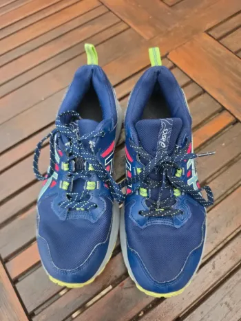 Used Asics Trail Scout 3 bike — image 4 of 5