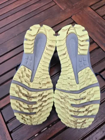 Used Asics Trail Scout 3 bike — image 5 of 5