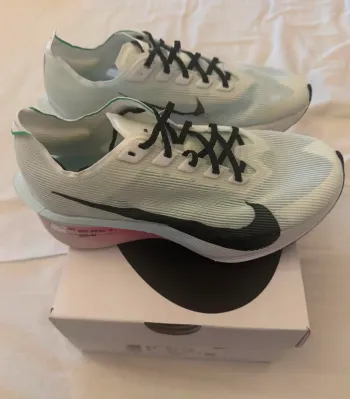 Použité Nike Vaporfly NEXT% 4 Running Shoes