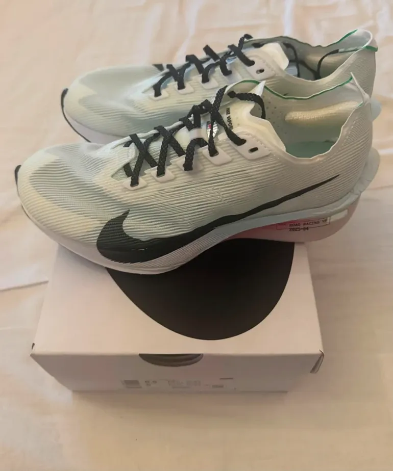 Použité Nike Vaporfly NEXT% 4 bike — obrázek 2 z 5