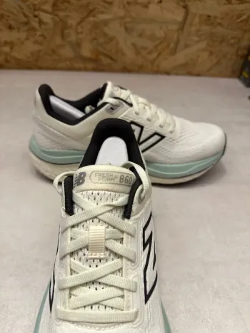 Brugt New Balance Fresh Foam X 860 v14 bike — billede 5 af 7