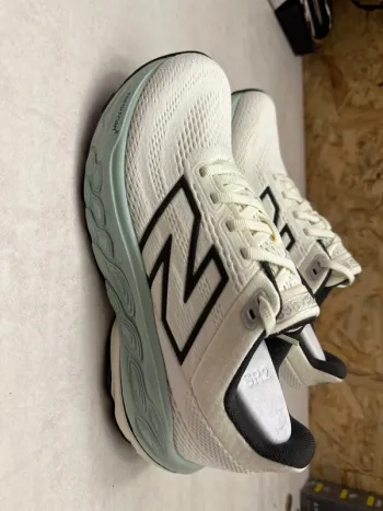 Brugt New Balance Fresh Foam X 860 v14 bike — billede 2 af 7