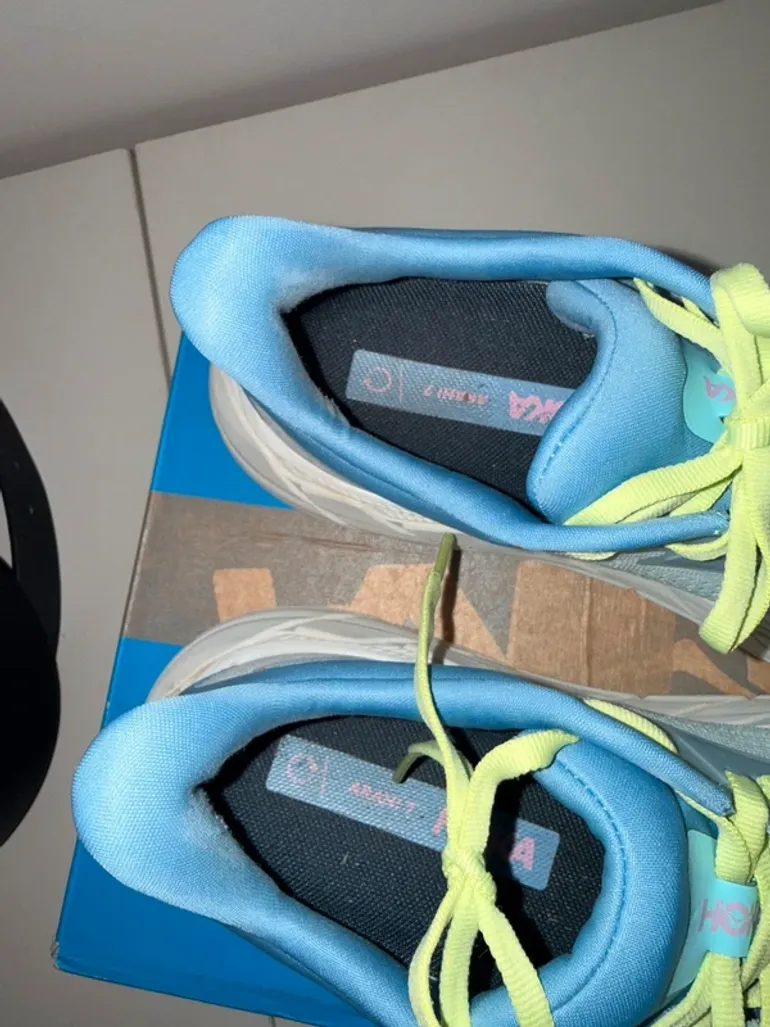Used Hoka Arahi 7 bike — image 5 of 7