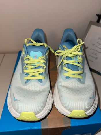 Used Hoka Arahi 7 bike — image 2 of 7