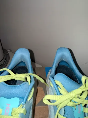 Used Hoka Arahi 7 bike — image 6 of 7