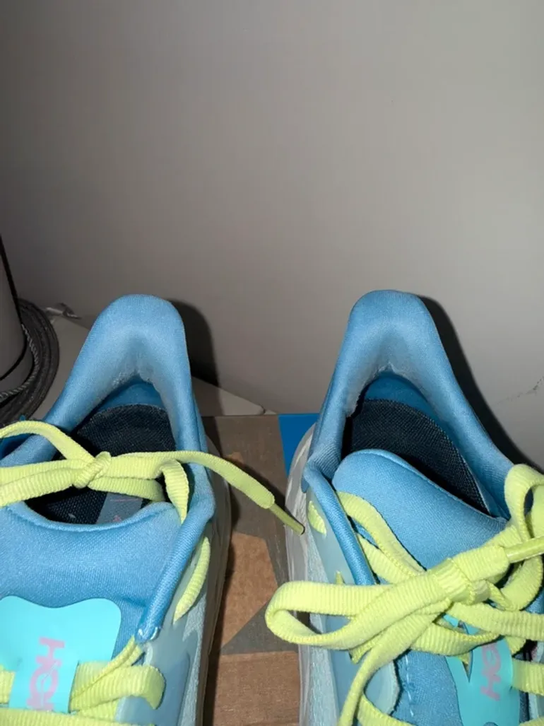Used Hoka Arahi 7 bike — image 6 of 7