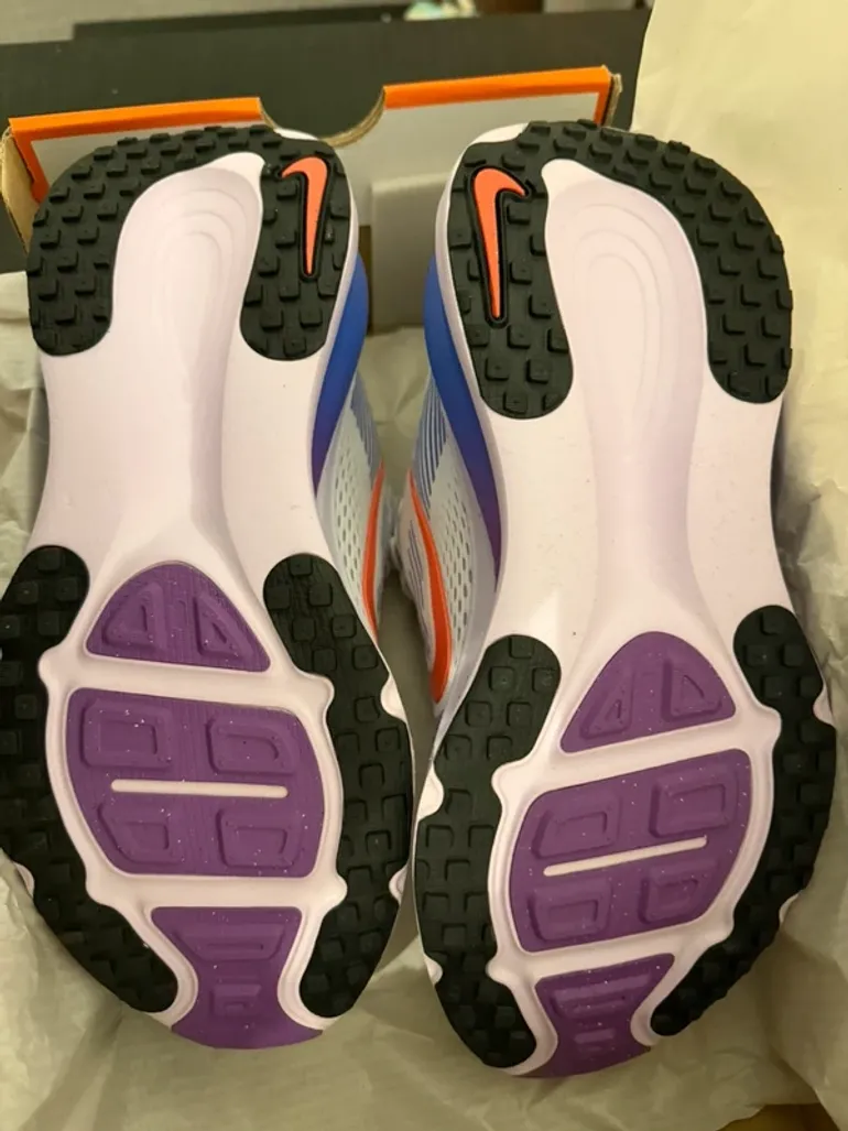 Used Nike ZoomX Vomero bike — image 4 of 6