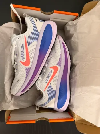 Used Nike ZoomX Vomero bike — image 2 of 6