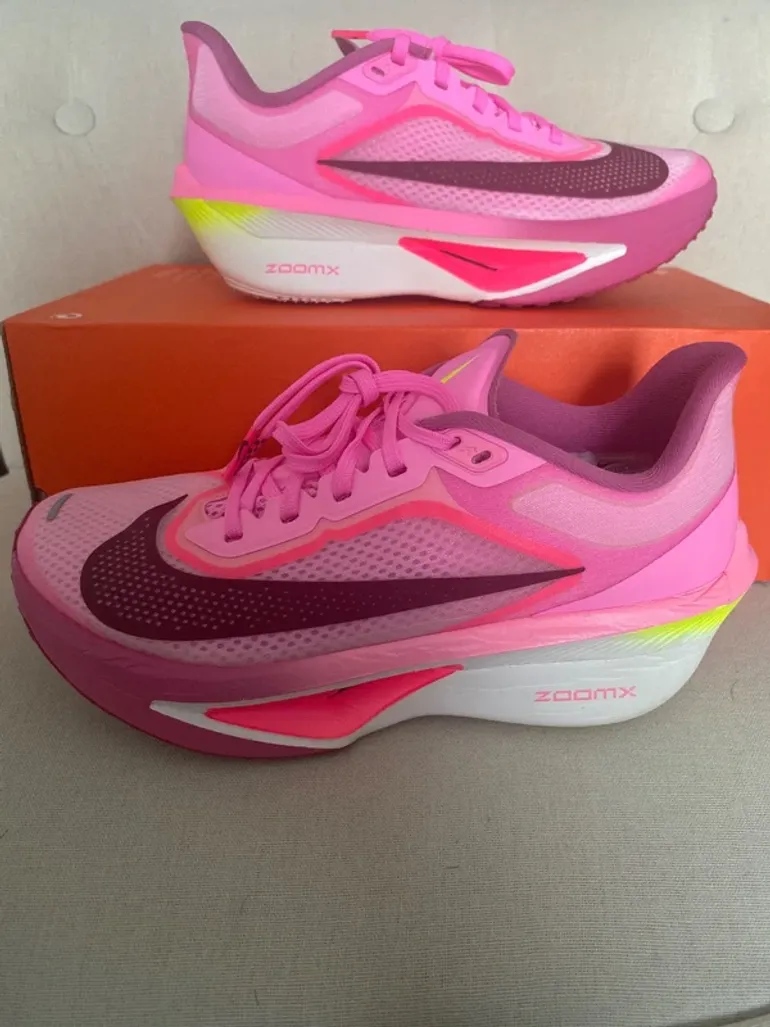 Used Premium Zoom Fly 6 bike — image 2 of 7