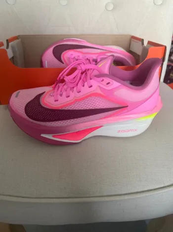 Used Premium Zoom Fly 6 Running Shoes