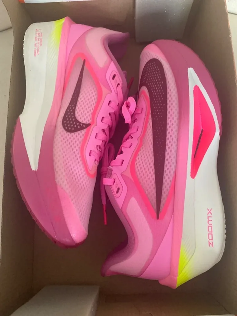 Used Premium Zoom Fly 6 bike — image 6 of 7