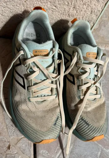 Used New Balance FuelCell Venym bike — image 4 of 4