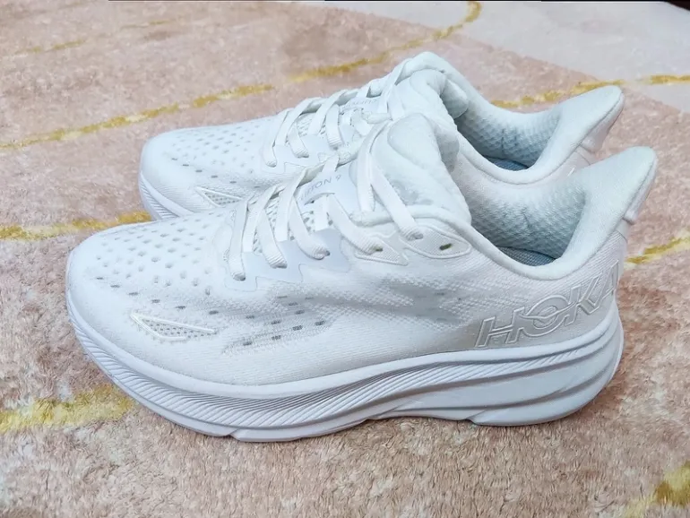 Used Hoka blanche taille 40 bike — image 4 of 5
