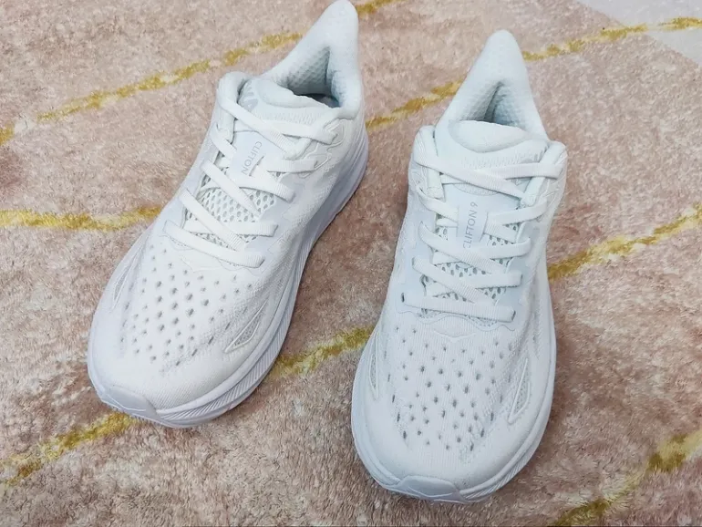 Used Hoka blanche taille 40 bike — image 3 of 5