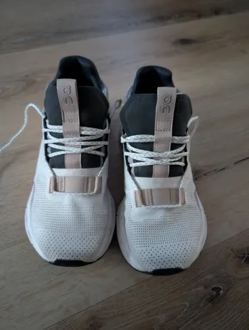 Used White Cloudnova Running Shoes