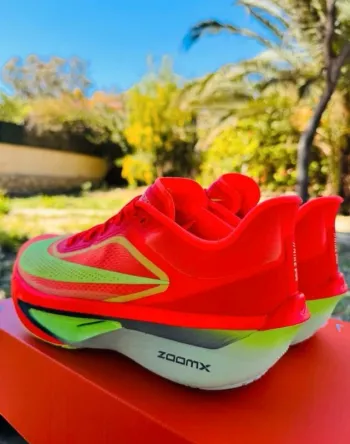Käytetty Nike Zoom Fly 6 Running Shoes