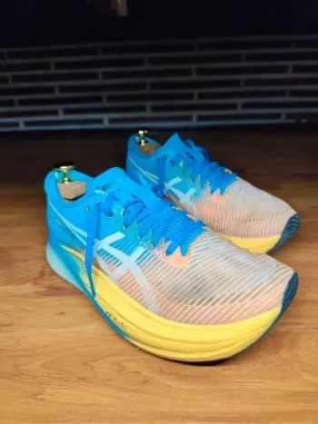 Used Asics Metaspeed Sky bike — image 2 of 6