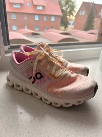 Used On Running Cloud 6 Push Running Shoes
