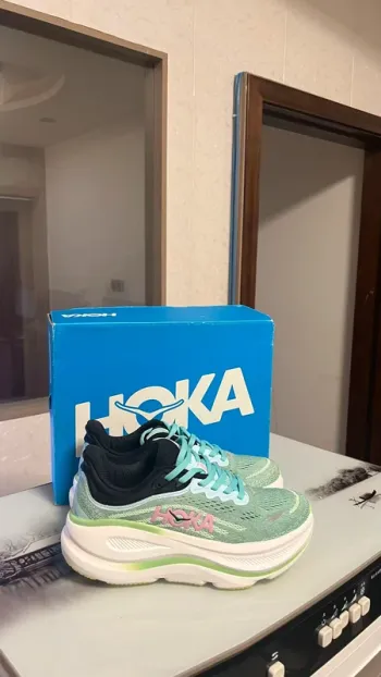 Used Hoka Shoes size 40 Running Shoes