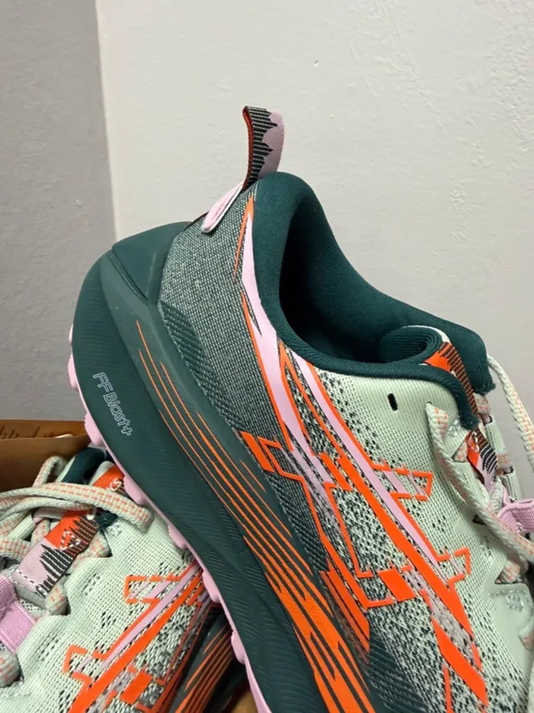 Tweedehands Asics Trabuco Max 4 bike — afbeelding 2 van 6