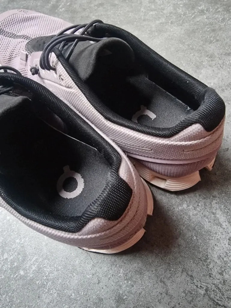 Used On Running Cloud bike — image 3 of 4
