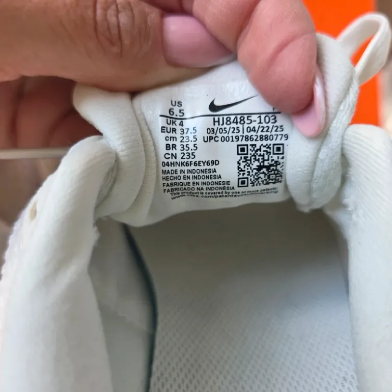 Used White Nike Revolution 8 bike — image 3 of 6