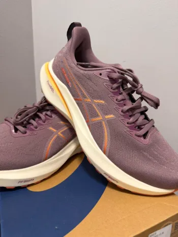 Gebrauchtes Asics GT 2000 13 Running Shoes