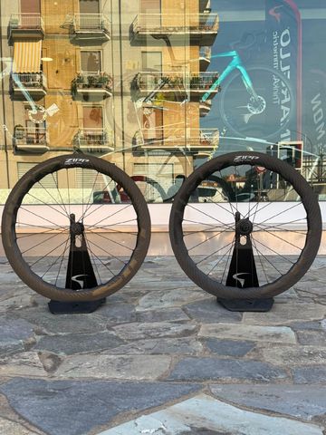 Used Zipp NSW 454 2026 bike — image 2 of 5