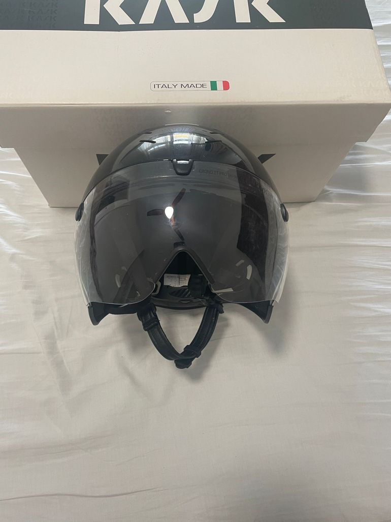 bike helmet suppliers ROCKBROS × Zhejiang Professional FC Limited Edition LK-11 Team Wendy Mt. Carmel (IL) High highly protective Color:Matte Black/White Fh Raven