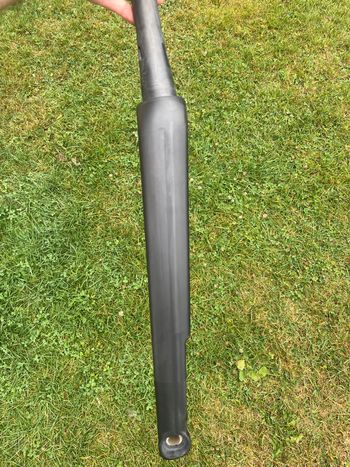 Brugt Sample Fourche vélo route Disc carbone ud bike — billede 4 af 6