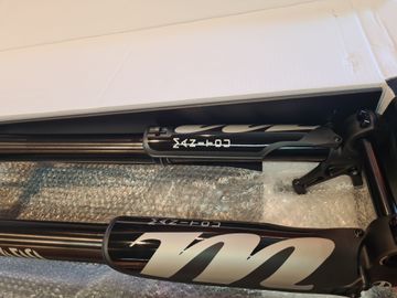 Tweedehands Manitou Dorado Comp 37 bike — afbeelding 3 van 4