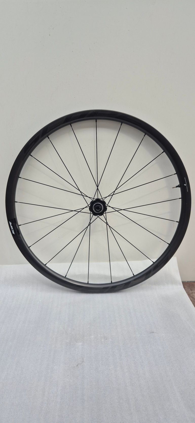 Used Scope R3 Front Wheel 2024 bike — image 3 of 6