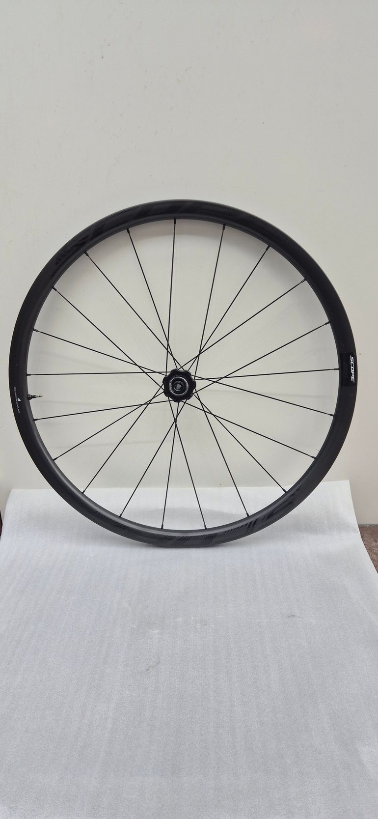 Used Scope R3 Front Wheel 2024 bike — image 2 of 6