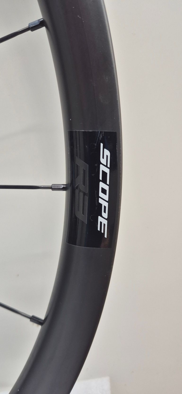 Used Scope R3 Front Wheel 2024 bike — image 5 of 6