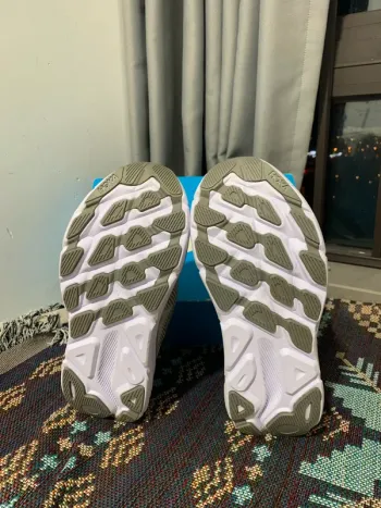 Brugt Hoka Clifton 9 bike — billede 2 af 6