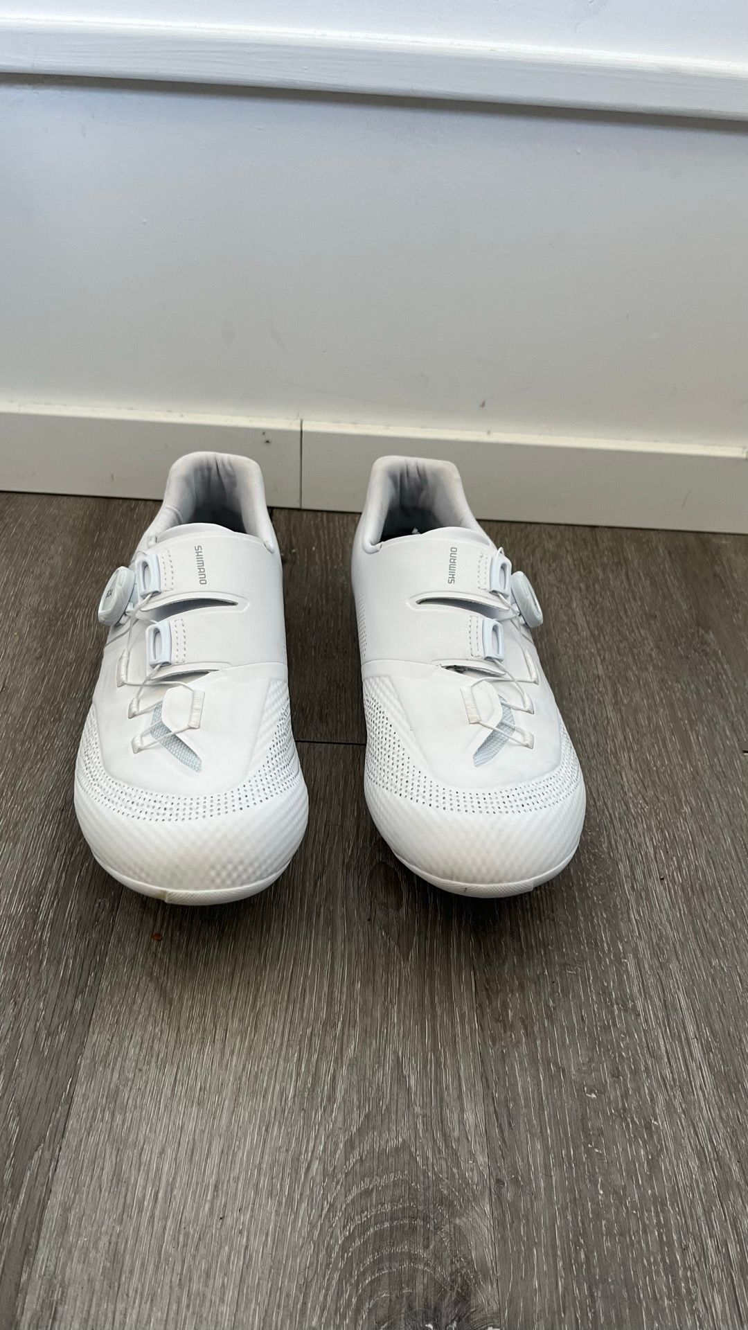 Shimano RC5 Road Cycling Shoes | buycycle