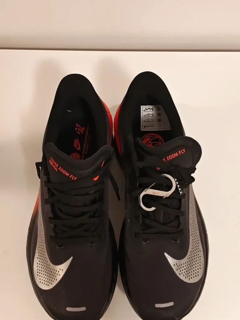 Tweedehands Nike Zoom Fly 6 bike — afbeelding 2 van 4
