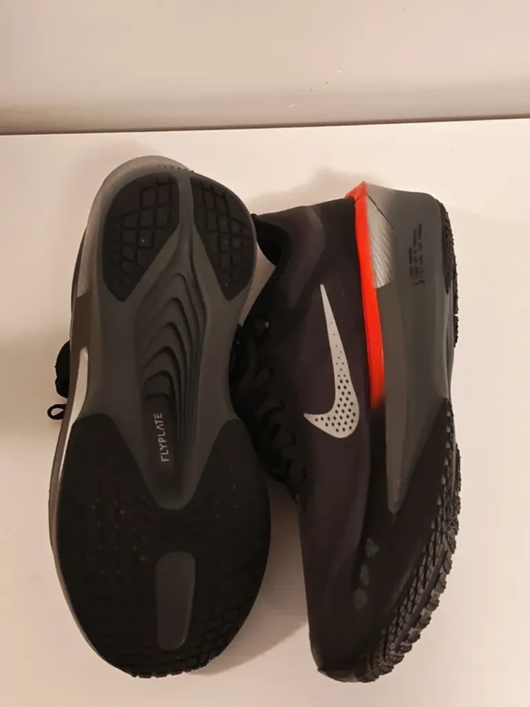 Tweedehands Nike Zoom Fly 6 bike — afbeelding 3 van 4