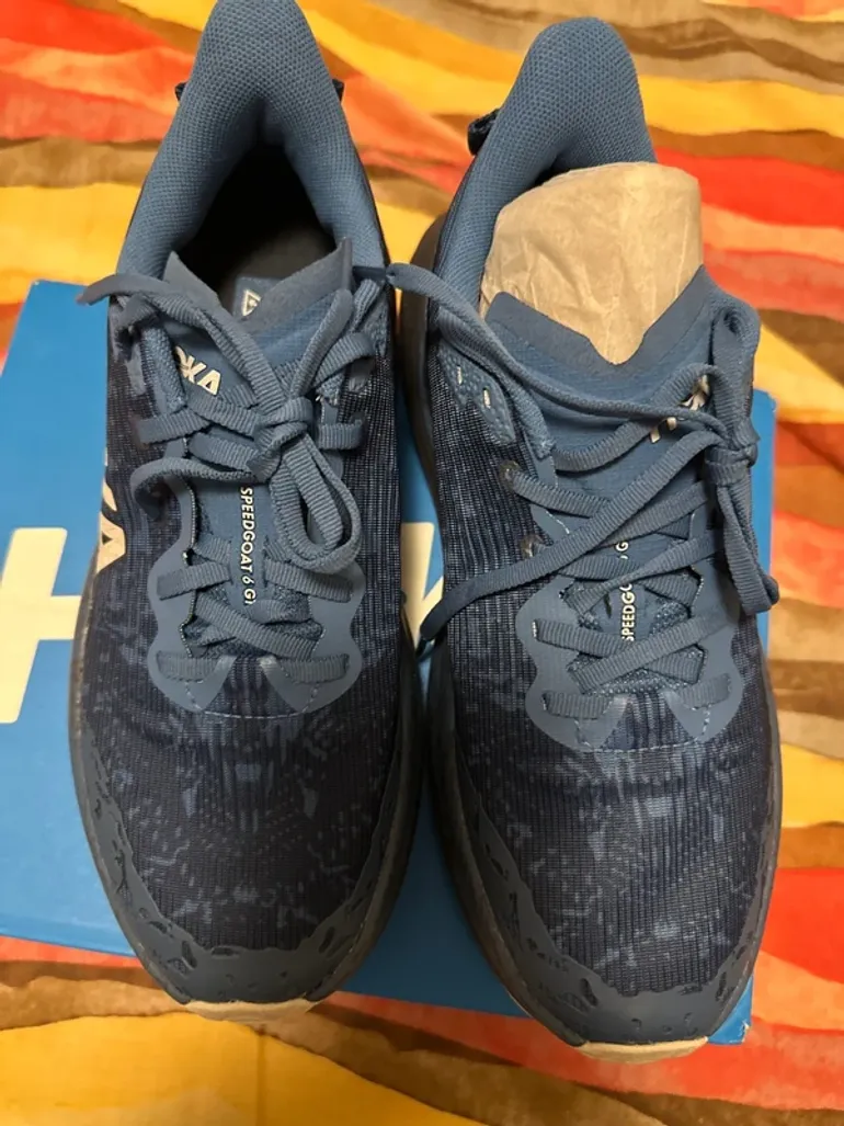 Used Hoka Speedgoat 6 GTX bike — image 2 of 8