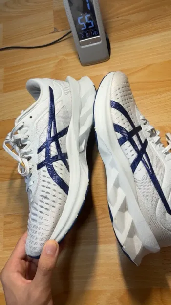Asics Novablast SPS bike usato — immagine 3 di 5